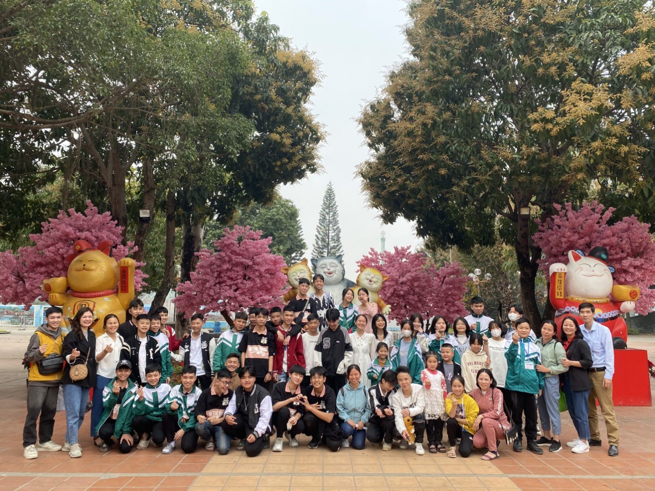 Trường THCS Đức Hợp tổ chức Hoạt động Trải nghiệm hướng nghiệp Tại làng gốm Bát Tràng và Thiên đường Bảo Sơn
